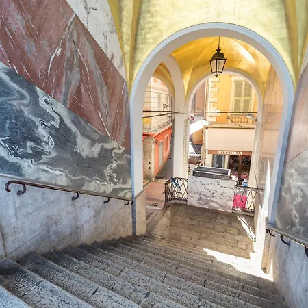 En Plein Cœur De La Vieille à Nizza