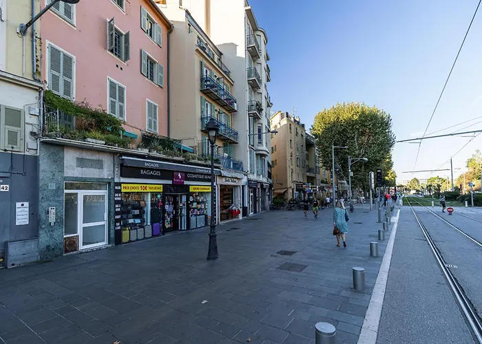 En Plein Cœur De La Vieille à Appartement